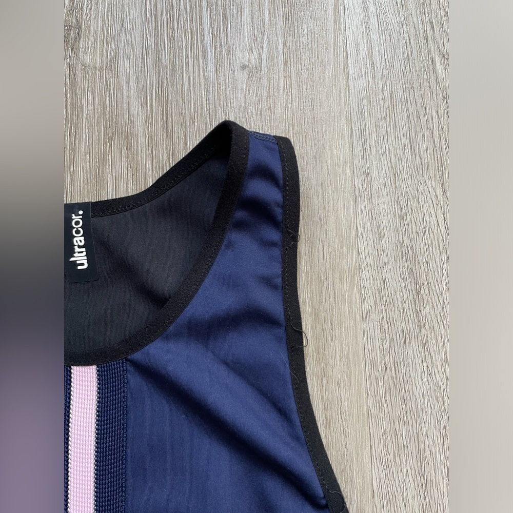 ULTRACOR Altitude Matte Collegiate Crop Top - Picture 7 of 10